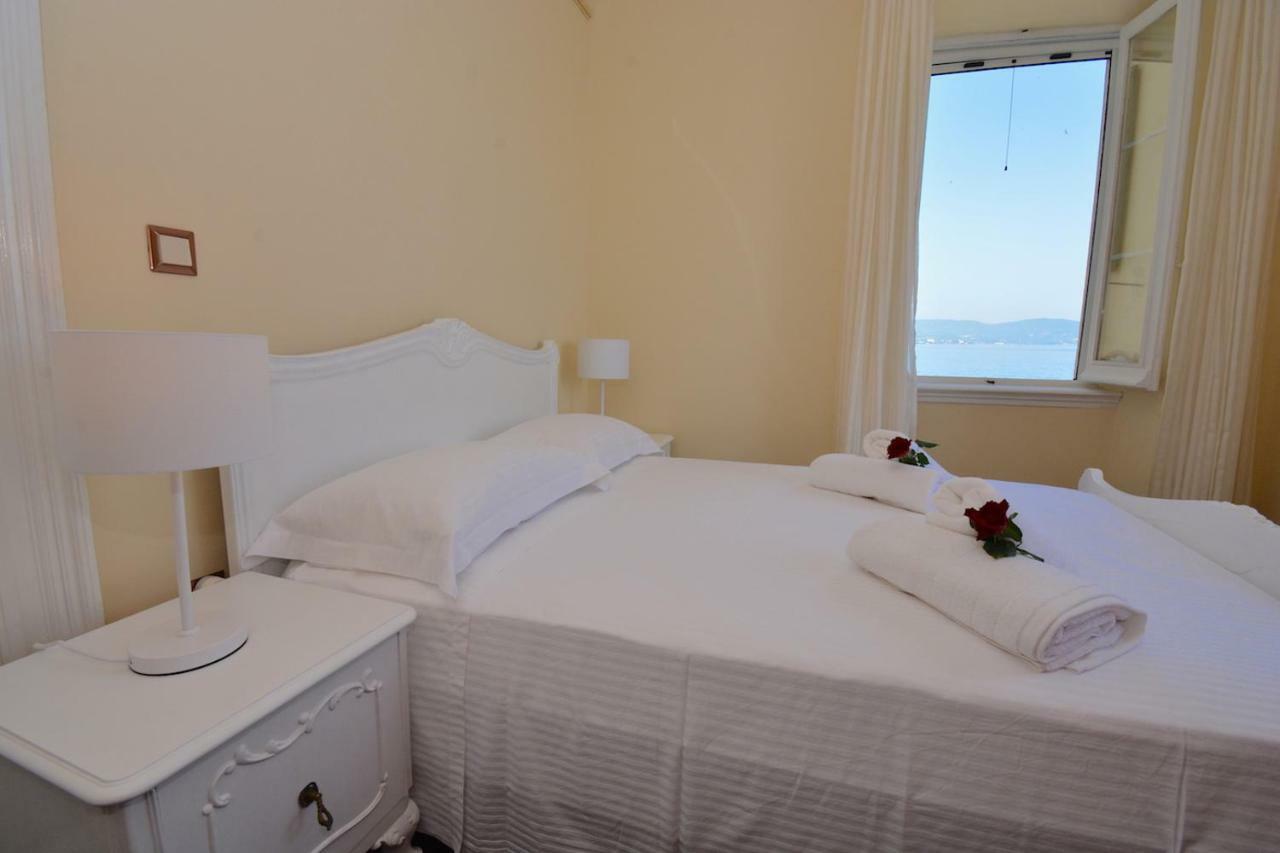 Angiolina Sea View Apartment コルフ島 エクステリア 写真